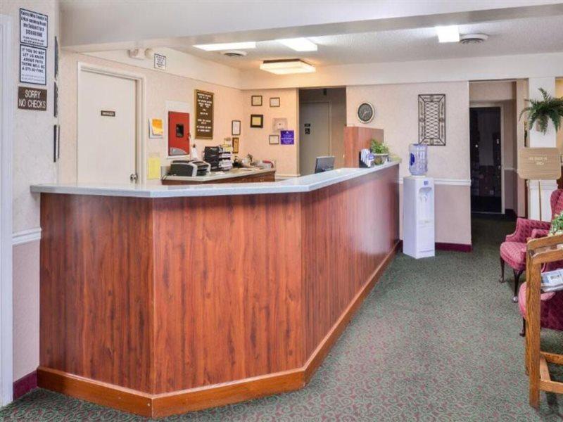 Americas Best Value Inn אדנטון מראה חיצוני תמונה