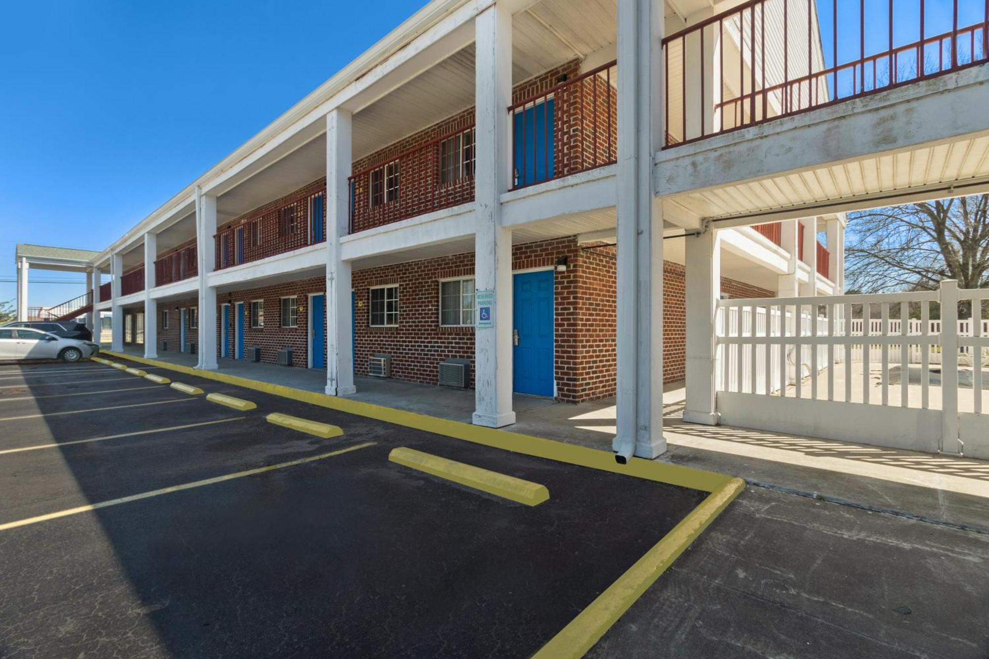 Americas Best Value Inn אדנטון מראה חיצוני תמונה