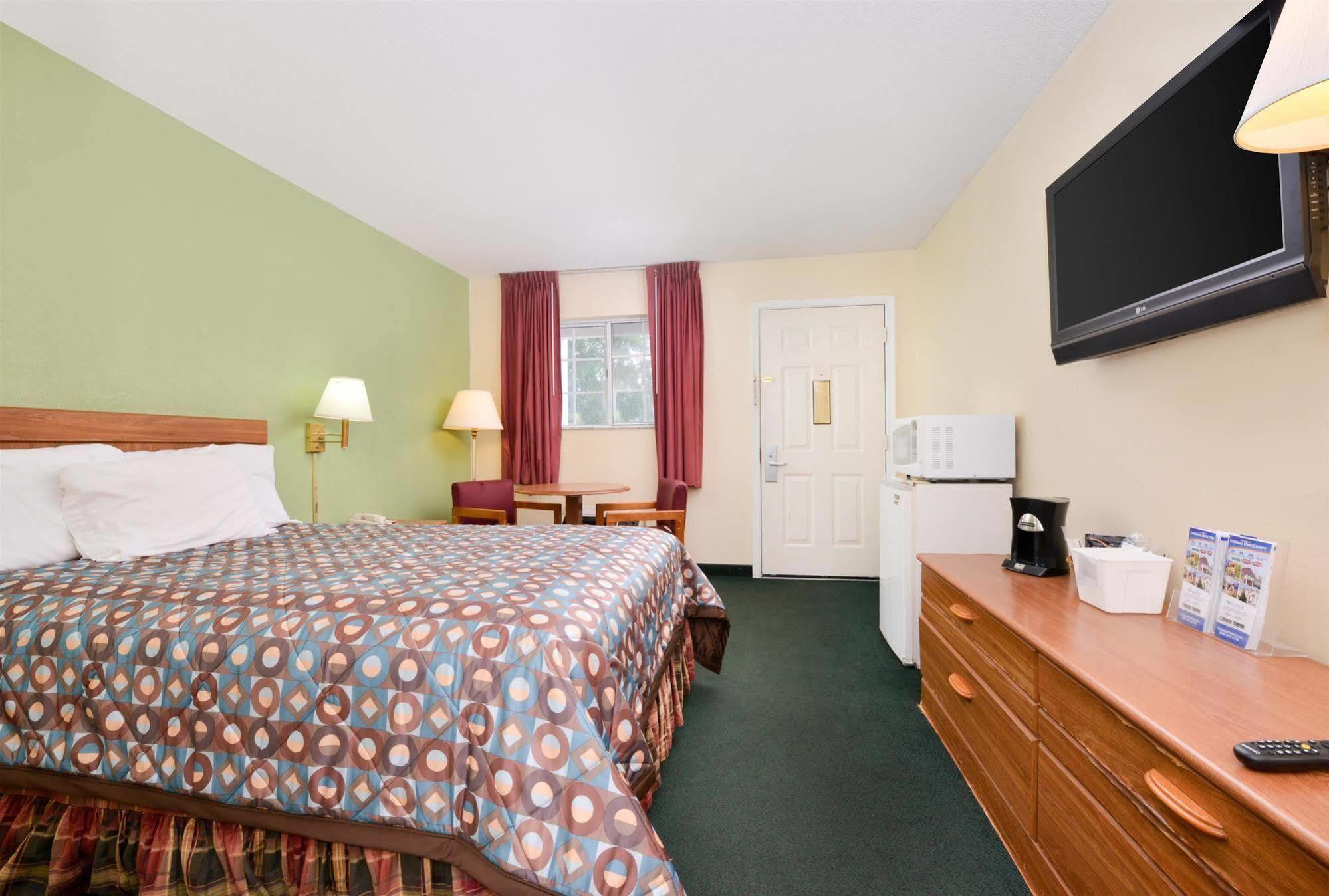 Americas Best Value Inn אדנטון מראה חיצוני תמונה